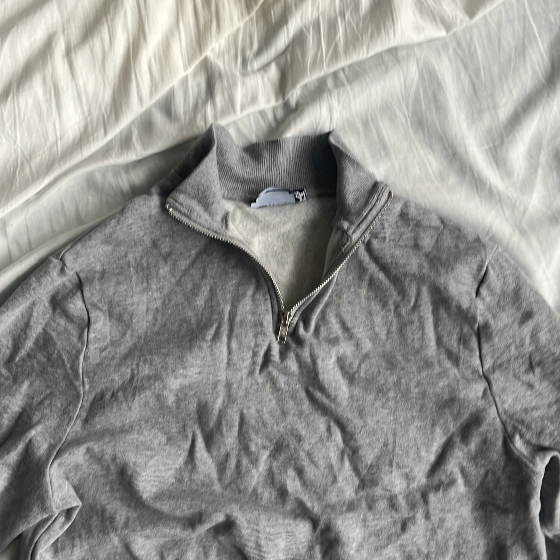 Turtle Neck Sweatshirt - 90