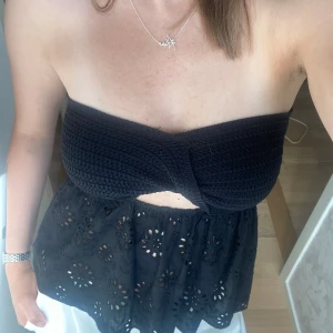 Sommar topp - Super fin topp från zara! Knappt använd, fint skick. 