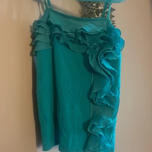 Linne me volanger  - Använt ett fåtal gånger, säljs för har vuxit ur den. 