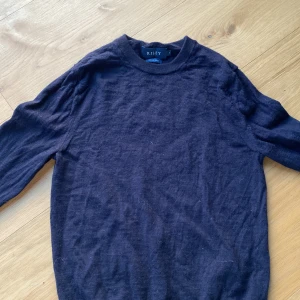 Merino wool tröja  - Fin Riley tröja | 799kr ny och mitt pris 350🤩 | jag e 165 och den sitter lite tajt ,går att diskutera pris 👍
