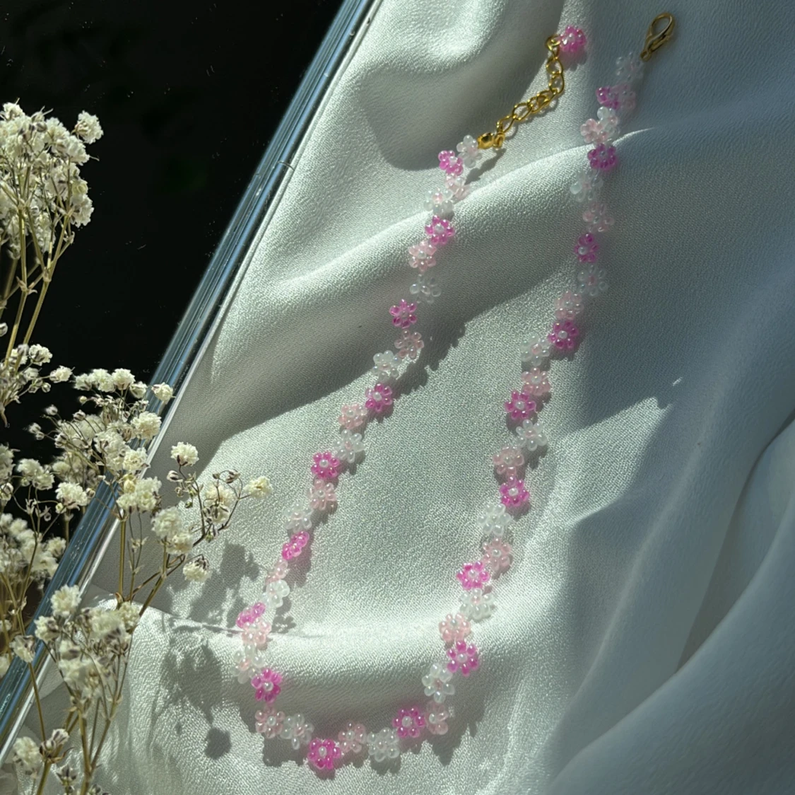 Handgjort halsband 🤍