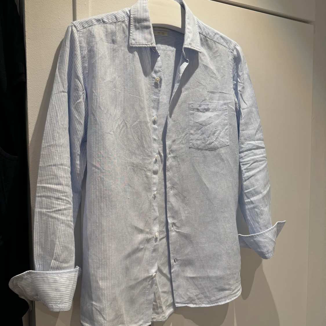 Ljusblå linneskjorta - 90