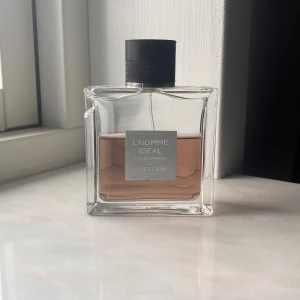 Guerlain lhomme ideal edp parfym - 100ml flaska. Skriv om du undrar något. Byter gärna också.