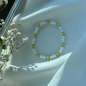 Handgjort armband  - 💛