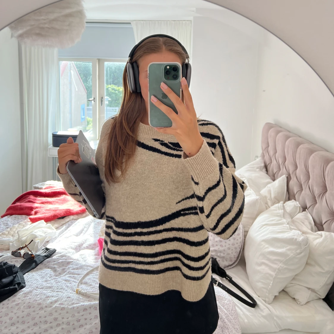 Brun stickad tröja!!! - 90