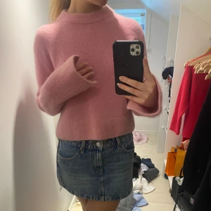 Rosa wool tröja🩷 - Perfekt skick!! Strlk S Från Hm Wool blend🩷🩷🩷