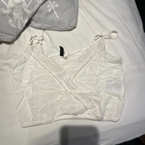 Söt top - Söt liten top från hm, storlek 32