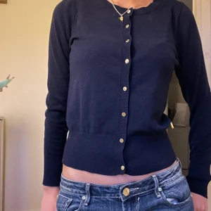 Kofta - Säljer denna superfina kofta från lindex köpt för 400 💗