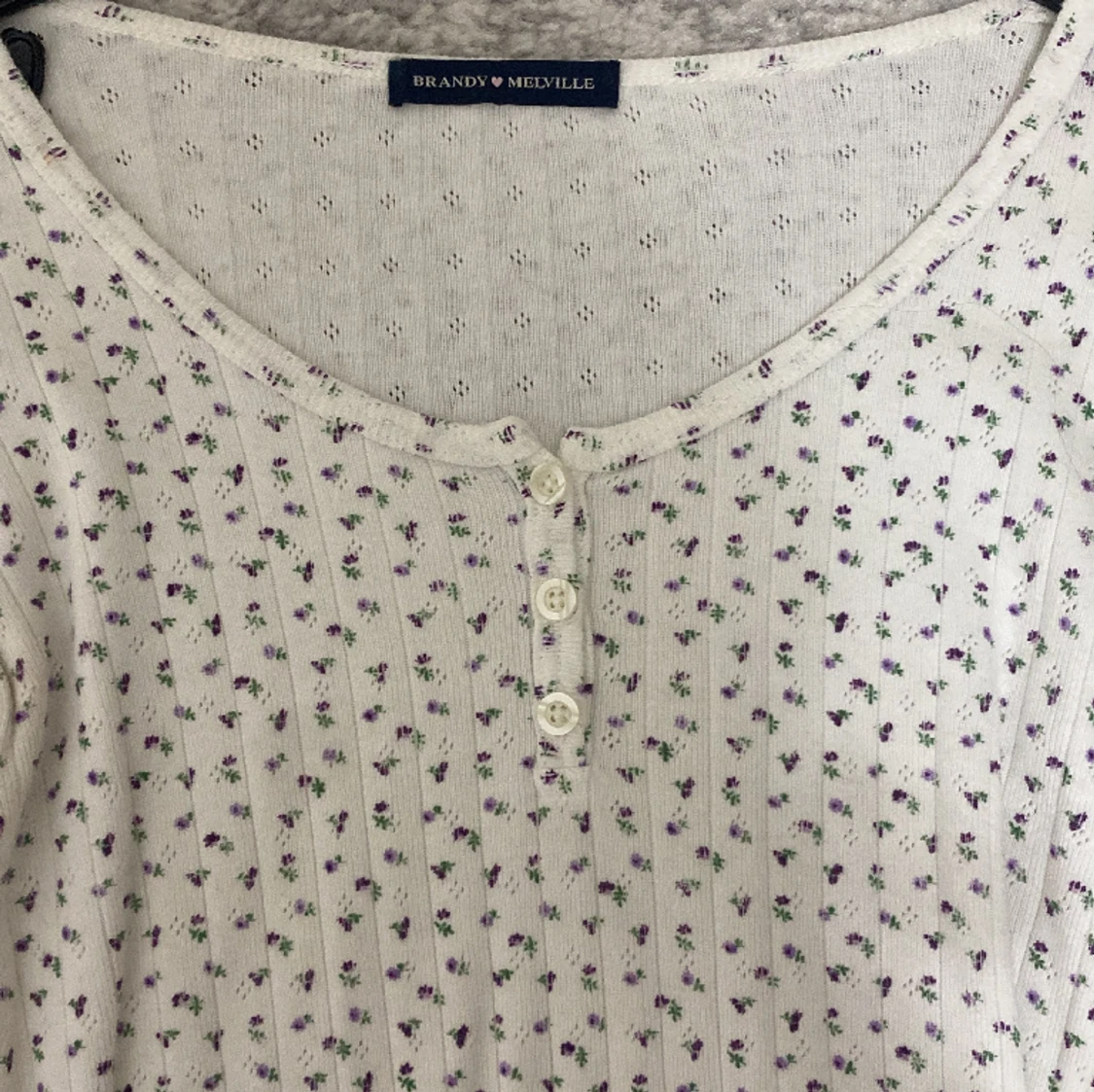 Blommig tröja  - 90