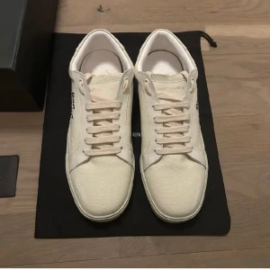 Saint laurent skor - Helt nya använda 1 gång Äkta  Köpta för 6500