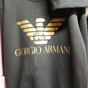 Armani tröja - Helt ny 