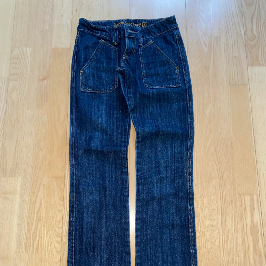 Raka lågmidjade jeans