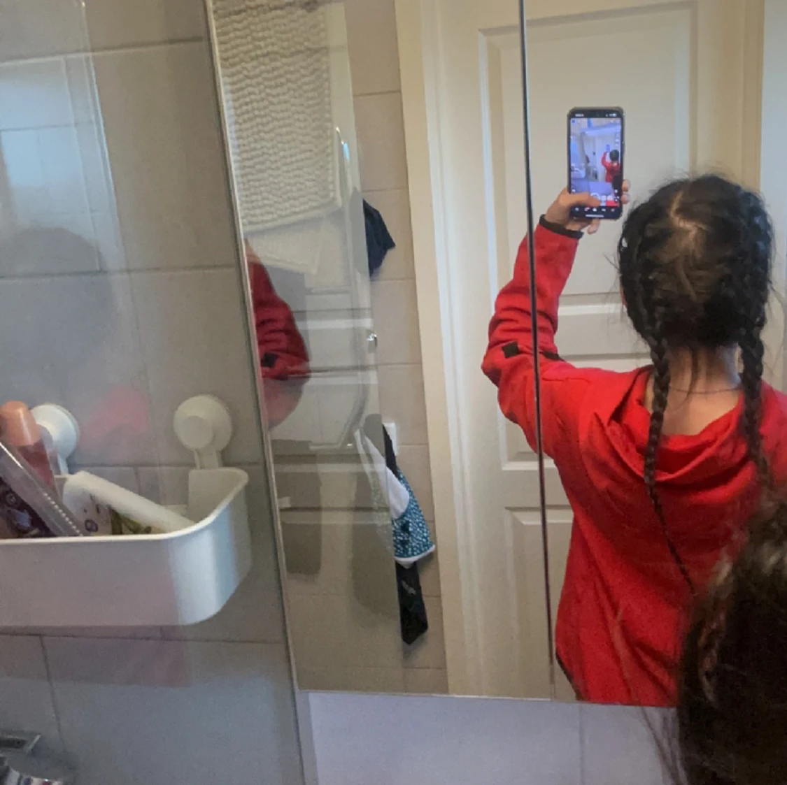 Säljer min röda Nike teech  - 90