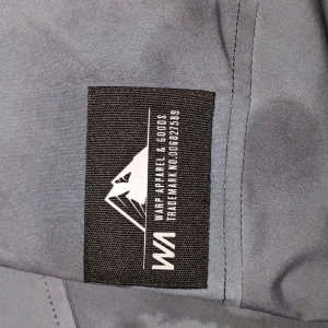 Ski jacka  - O använda öppet köp har gått upp kunde inte lämna tillbaka.