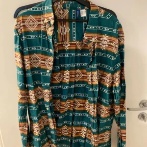 Ej använd  - Mycket bra skick strl XL