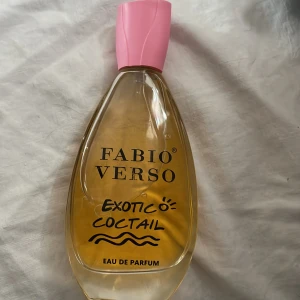 Fabio verso parfym  - Fabio verso parfym - exotic coctail  Nästan hela kvar  
