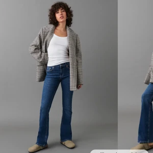 Bootcut tall - Blå bootcutjeans tall, köpta för 500 från Gina, innerben 87 midja 38💗