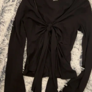 Tröja - Väldigt Populär tröja som har varit trendig, jätte fin! 