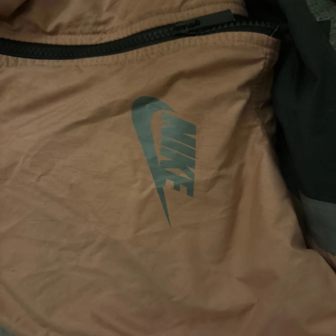 Nike vindjacka  - 92