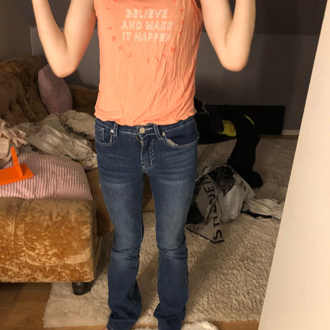 Ett  rosa linne med tryck  - 90