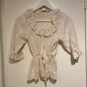 Zara Blus - Bra skick. 