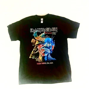 Iron maiden T-shirt - Iron maiden T-shirt, helt ny, Storlek M Skriv för flera bilder eller andra frågor 