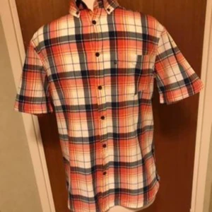 Skjorta herr strl S :7-38 från Hampton Republic  - Mycket fint skick  100% bomull  