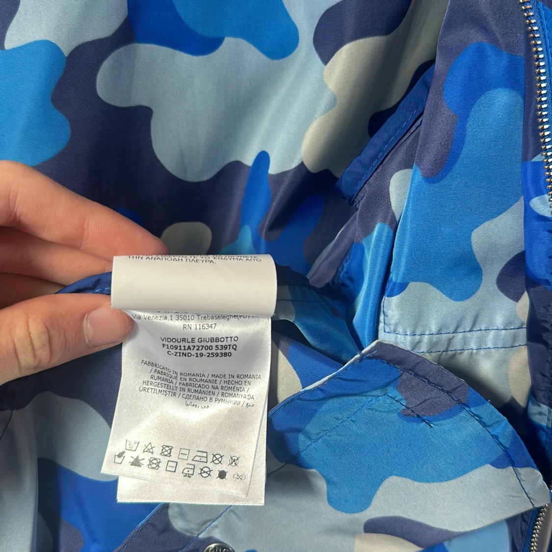 Moncler Windbreaker - 92