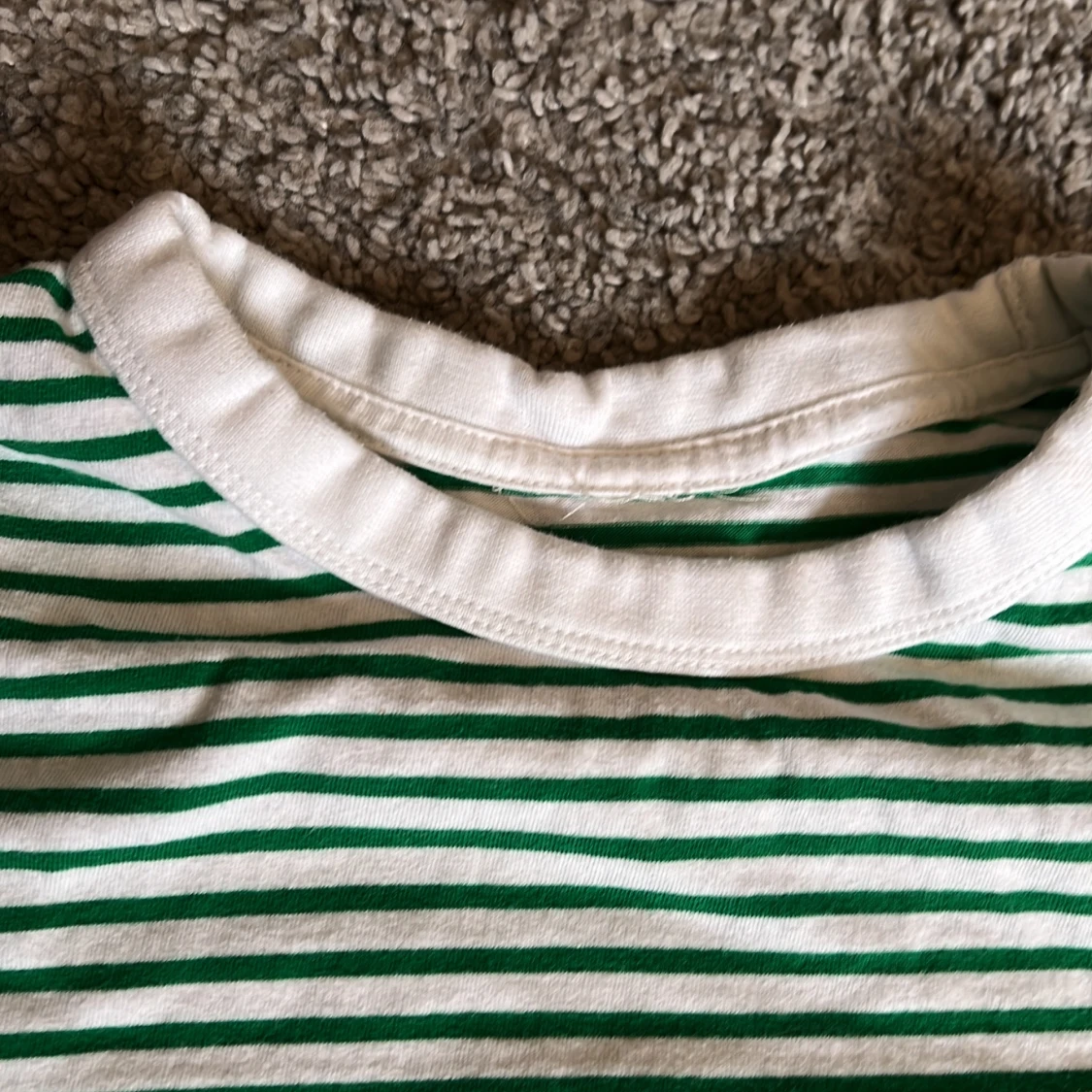 Randig långärmad tröja🤍💚 - 90