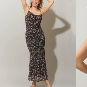 Leopard klänning - Säljer min jättefina leopard klänning från gina, i storlek xs då jag köpte den i fel storlek🩷 prislapp kvar ny pris 499kr mitt pris 350kr