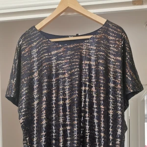 Zizzi klänning str. 42/44 - New dress from Zizzi. Never worn. 