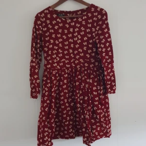 Vinröd klänning - Vintage bra skick