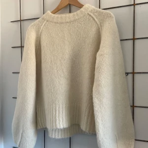 Rodebjer stickad alpacka - Superskön stickad tröja från Rodebjer, använd bara fåtal gånger Alpacka, ull, nylon Nypris 1995kr