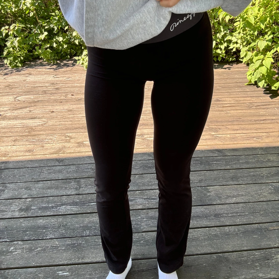 Pineapple bootcut yogabyxor