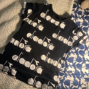 Diadora tröja - Jätte fin!❤️men är för liten nu😕