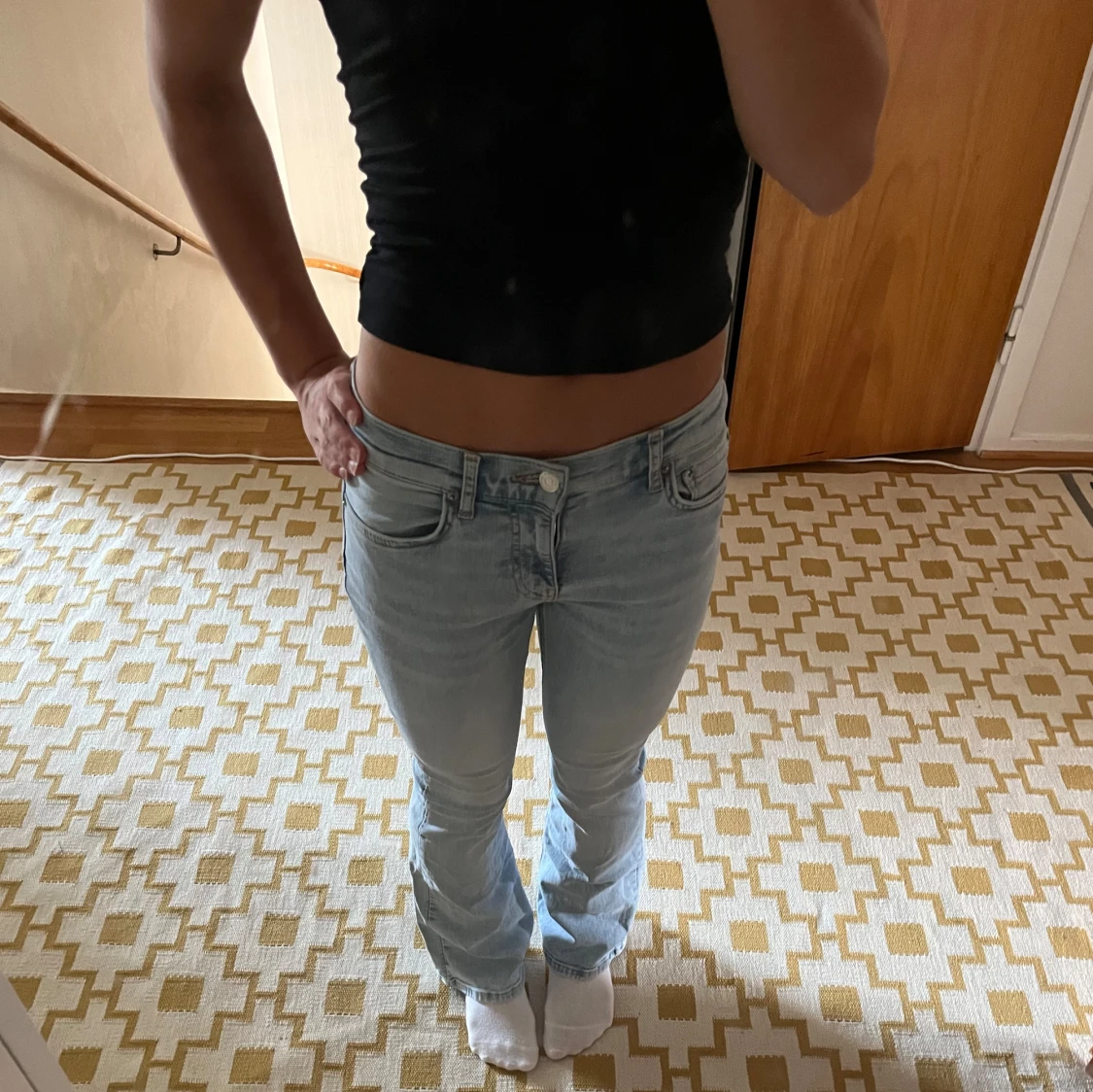 Low waisted bootcut jeans  - 90