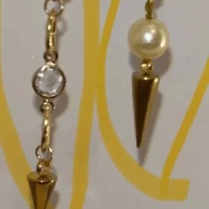 örhängen - två långa+ 1 kort