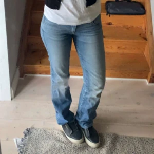Lågmidjade jeans - Super snygga och sköna lågmidjade jeans💙