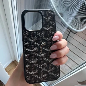 iPhone 14 PRO skal - Skal till iPhone 14 PRO i goyard mönster, nyskick🥰