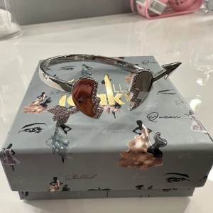 Armband från Ioaku - Superfint justerbart armband från Ioaku🩷slutsålt på hemsidan.