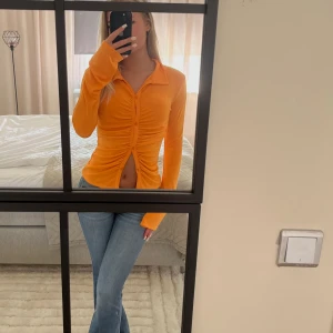 Skjorta - Säljer denna skjorta från nelly. Aldrig använd. Storlek S.