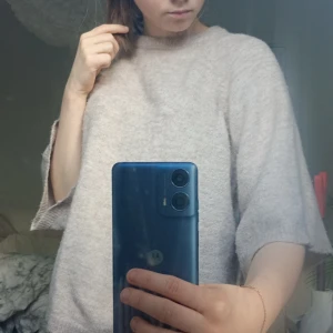 Kort armad tröja - Utan armar ljus från lager 157, jätte fin o mysig tröja