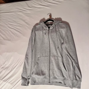 Jack and Jones zip hoodie - 8/10 Nypris 600