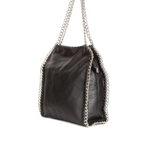 Tiamo väska - Säljer min Tiamo väska då jag aldrig andvänder den, jätte fink skick!! Priset kan diskuteras💕 Skriv privat för fler bilder 