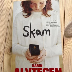 Skam - Karin Alvtegen , pocket - I fint skick! Lite kantstött, se bild 🌸