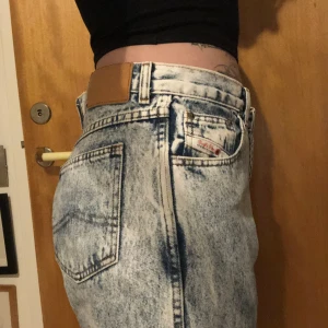 Vintage jeans  - Nyskick  Midja Ca 44cm (x2) W36 L32 Tror de är herr jeans 