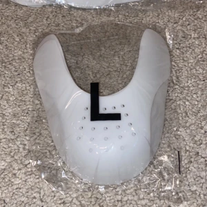 Crease skydd - Helt nya crease skydd. Strl 40-46. Skön passform i skorna!