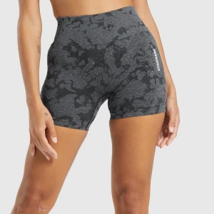 Gymshark shorts camo - Adapt camo shorts från gymshark. I väldigt bra skick och inga defekter🤗🤩