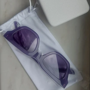 CHIMI solglasögon - Sprillans nya solglasögon, ej använda från CHIMI. Ge gärna prisförslag eller hör av dig vid frågor💕