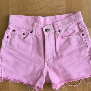 Levis shorts  - Storlek 29 . Men passar storlek s/m 